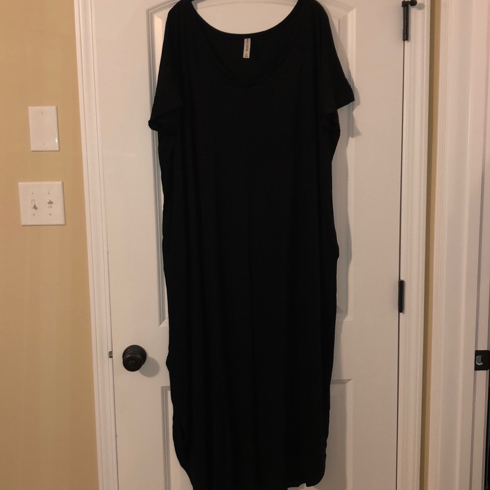 Black Maxi